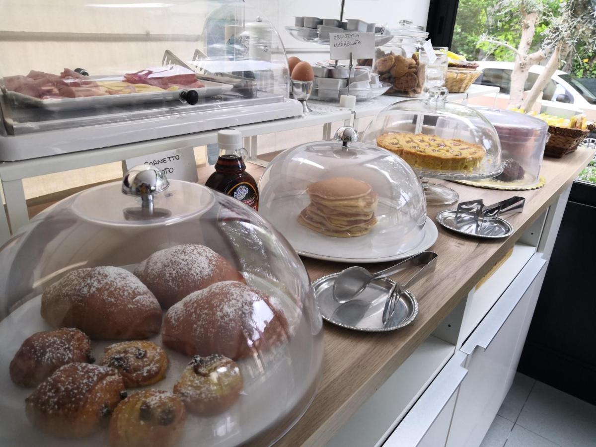 ריצ'יונה Hotel Iride Suite & Breakfast- Ideale Per Famiglie E Coppie מראה חיצוני תמונה