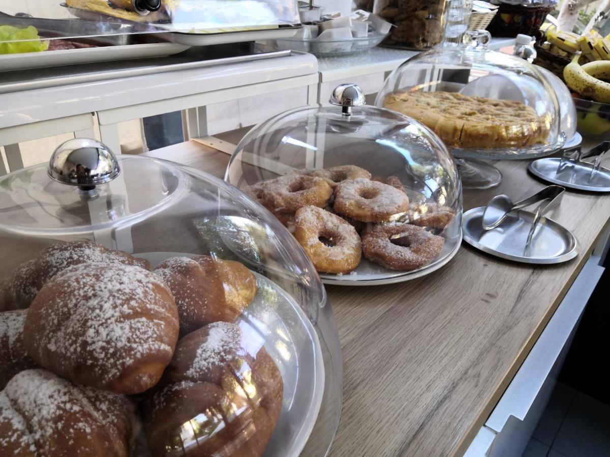 ריצ'יונה Hotel Iride Suite & Breakfast- Ideale Per Famiglie E Coppie מראה חיצוני תמונה