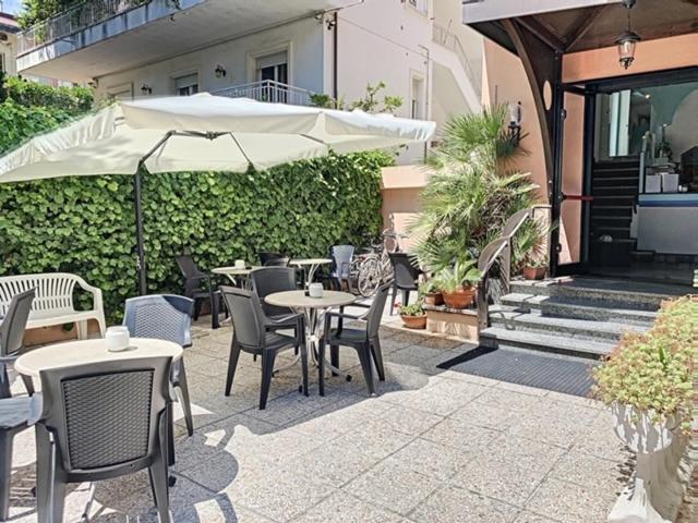 ריצ'יונה Hotel Iride Suite & Breakfast- Ideale Per Famiglie E Coppie מראה חיצוני תמונה