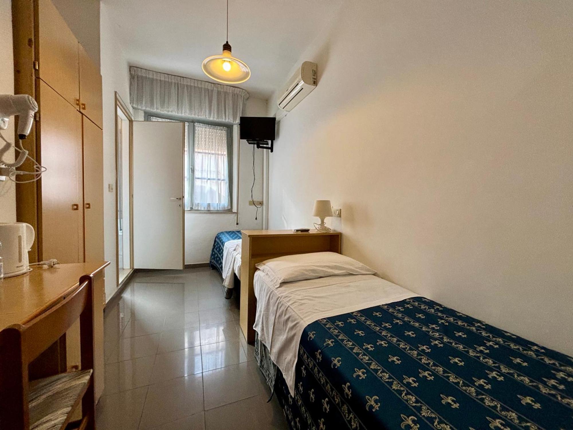 ריצ'יונה Hotel Iride Suite & Breakfast- Ideale Per Famiglie E Coppie מראה חיצוני תמונה
