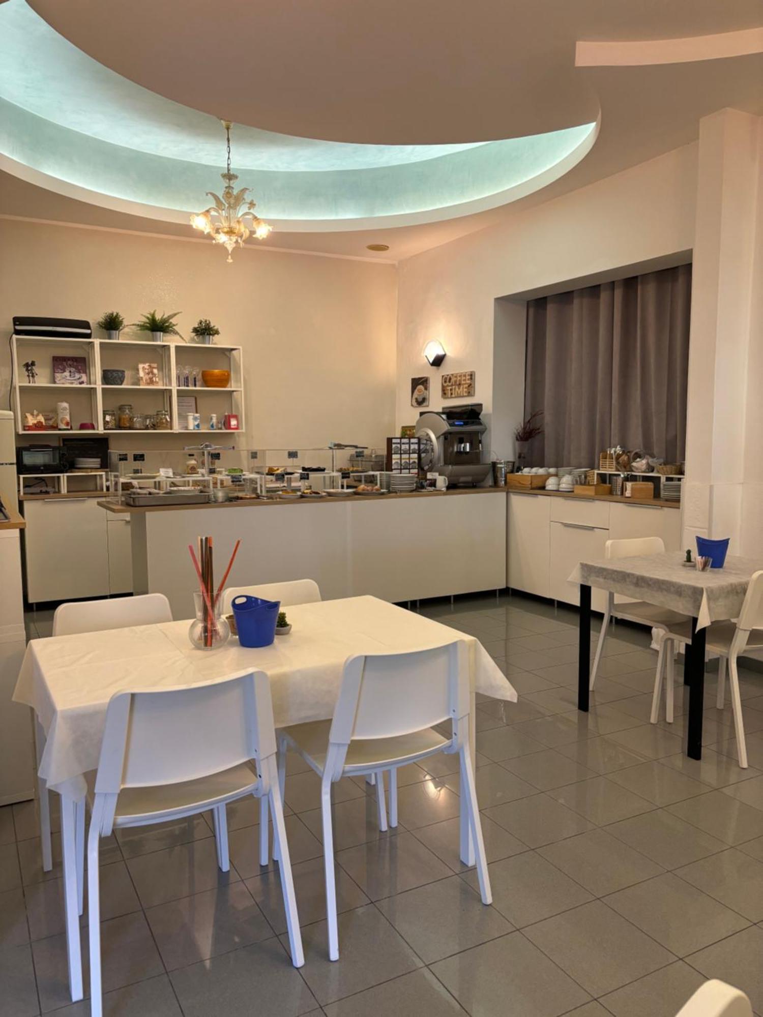 ריצ'יונה Hotel Iride Suite & Breakfast- Ideale Per Famiglie E Coppie מראה חיצוני תמונה