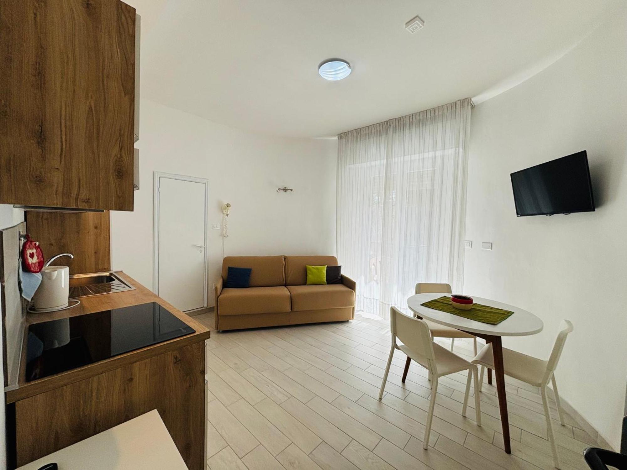 ריצ'יונה Hotel Iride Suite & Breakfast- Ideale Per Famiglie E Coppie מראה חיצוני תמונה