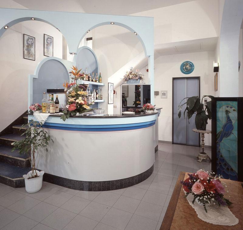 ריצ'יונה Hotel Iride Suite & Breakfast- Ideale Per Famiglie E Coppie מראה חיצוני תמונה
